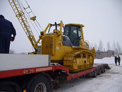 The_first_official_delivery_of_a_bulldozer_Komatsu_D65E-12_in_Belarus.jpg